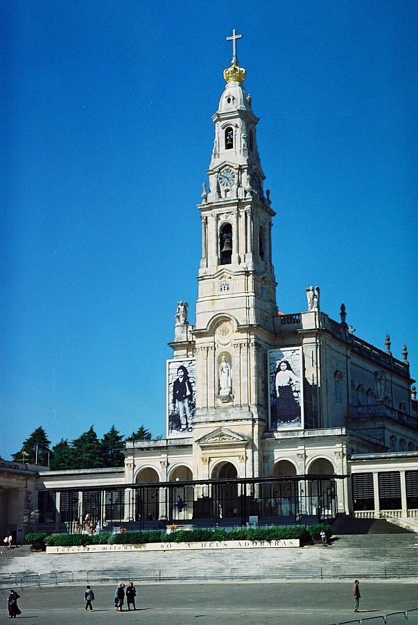 Fátima: Basilica Antiga