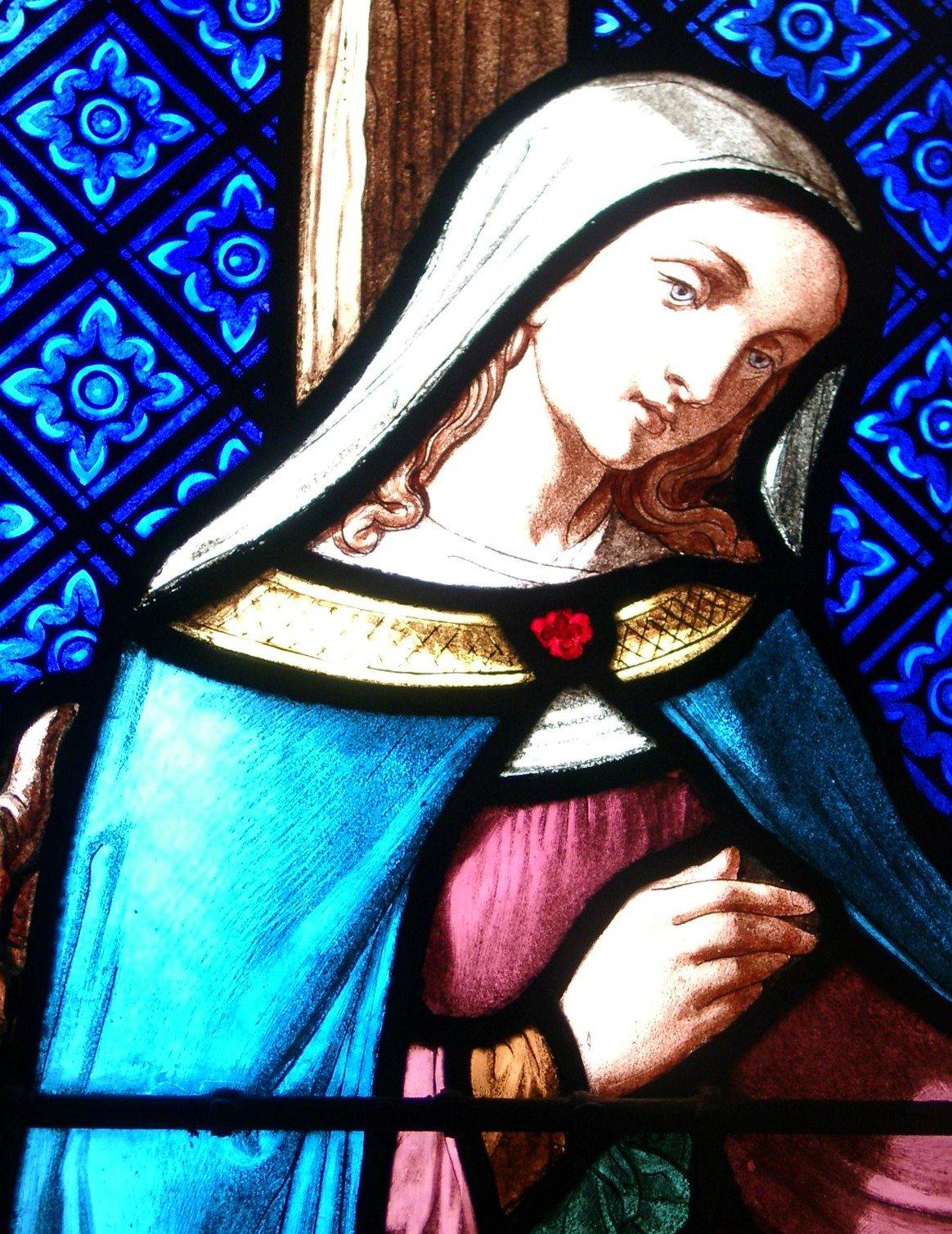 Gottesmutter Kirchenfenster