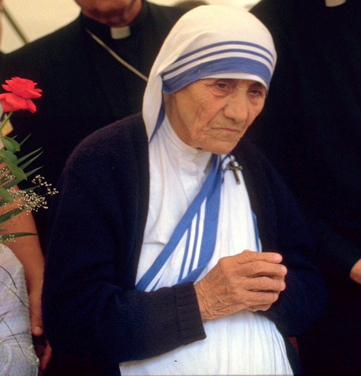 Hl. Mutter Teresa (c) Bild: Túrelio / cc-by-sa / Quelle: Wikimedia Commons In: Pfarrbriefservice.de